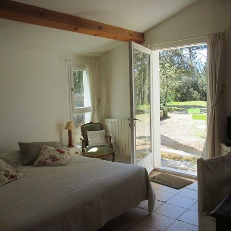 Bed and Breakfast La Tangana Rognes Екстер'єр фото