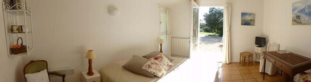 Bed and Breakfast La Tangana Rognes Номер фото
