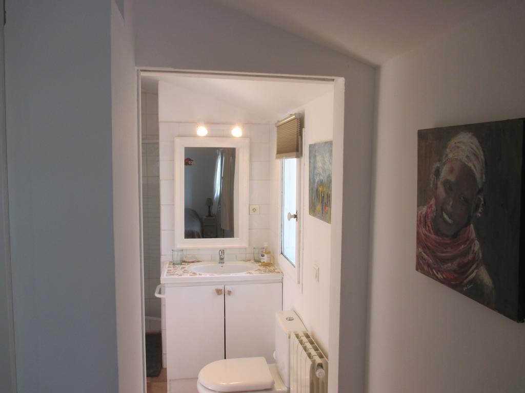 Bed and Breakfast La Tangana Rognes Екстер'єр фото